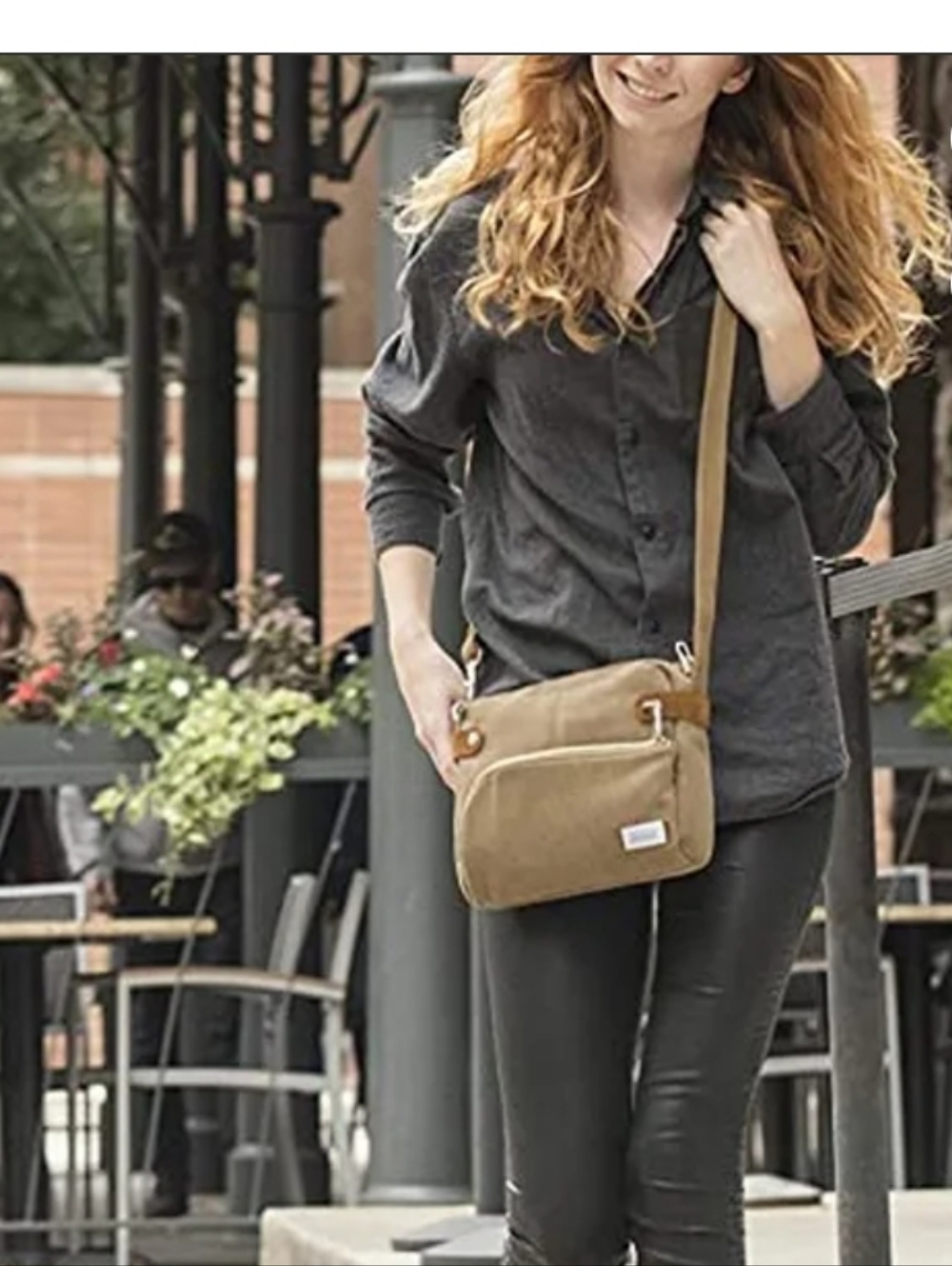 TRAVELON HERTIAGE ANTI THEFT CROSSBODY/SHOULDER BAG WITH RIFD PROTECTION
